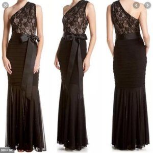 Betsy Adam Petite Lace Mermaid Gown Black $129